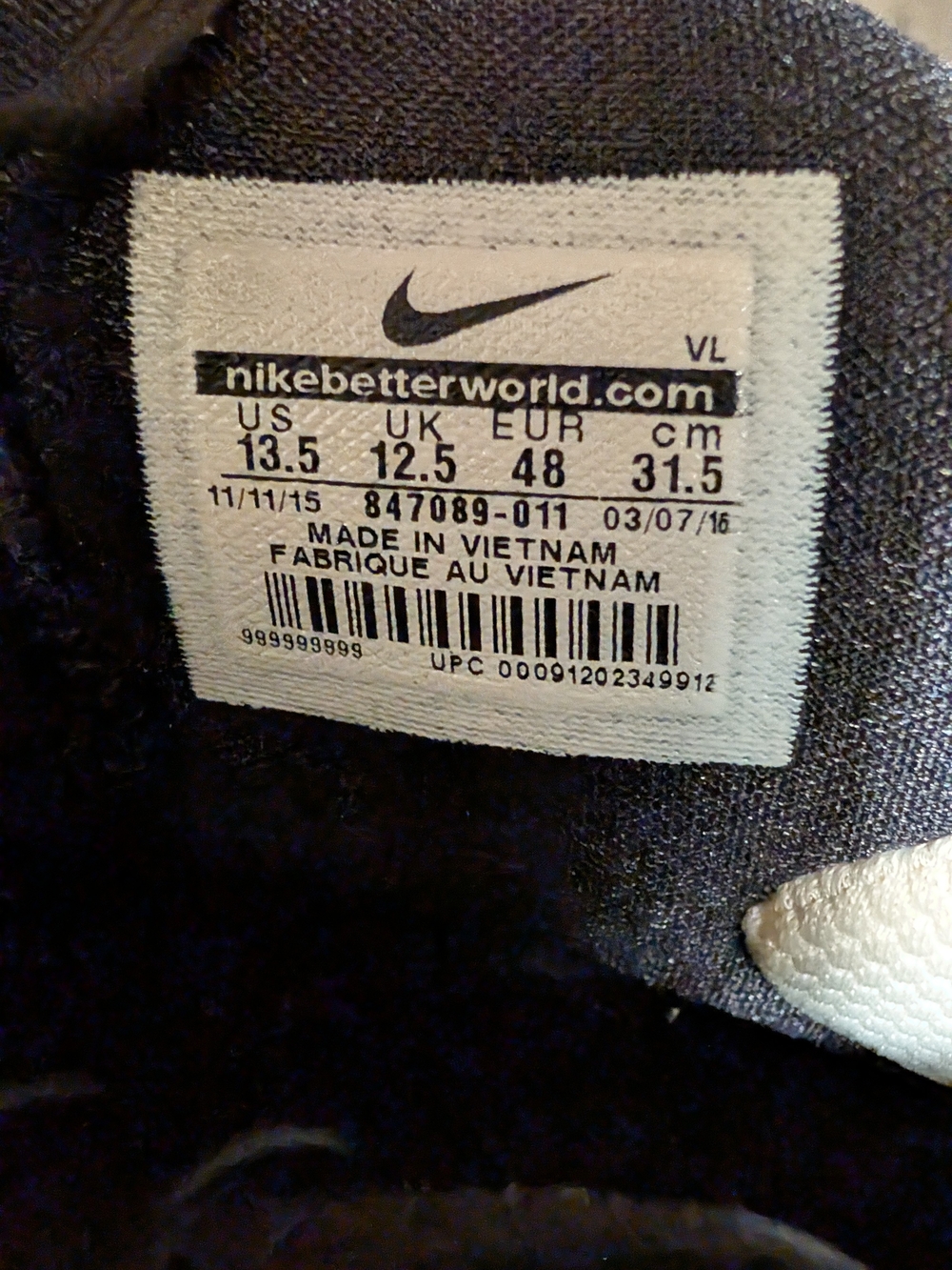 Nike Men's Football White and Black Interior Label